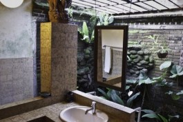 Murni's Houses bathroom_1
