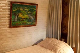 murnis_houses_bedroom2_painting