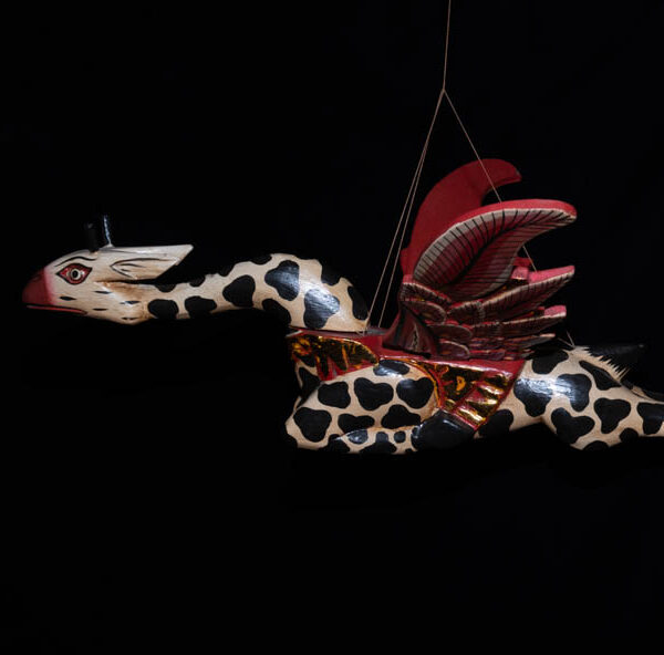 Flying Winged Mobile Giraffe Flying Winged Mobile Giraffe