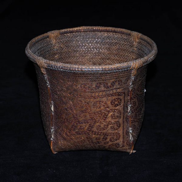 Antique Kalimantan Basket 1