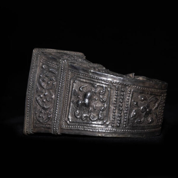 Antique Laos Betel Leaf Holder 3 Antique Laos Betel Leaf Holder 3