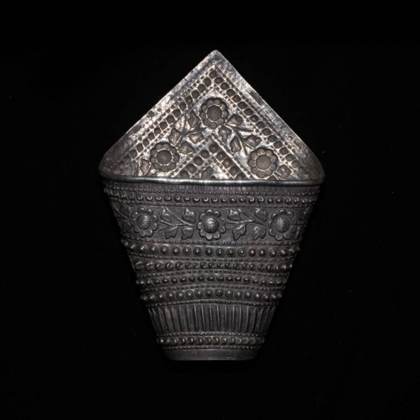 Antique Laos Triangular Betel Leaf Holder 1