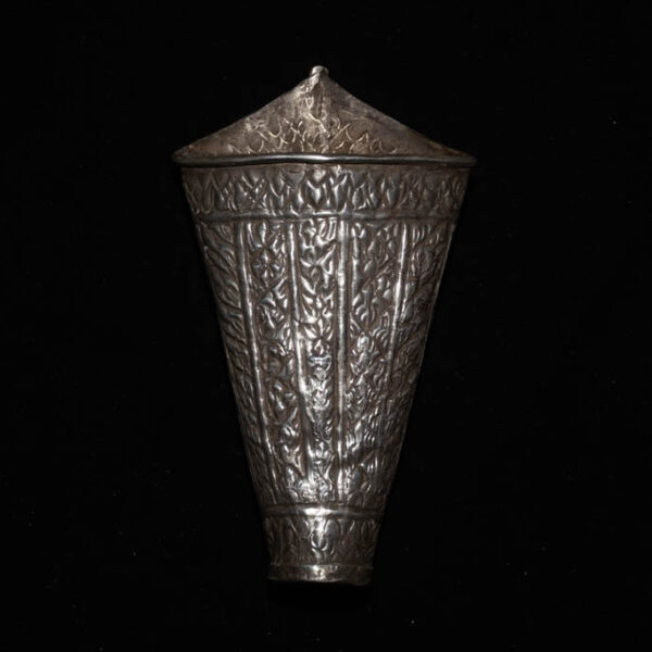 Antique Laos Triangular Betel Leaf Holder 3