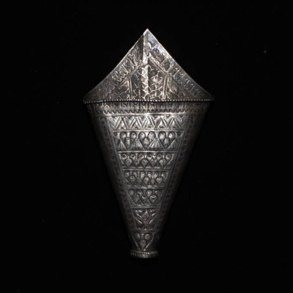 Antique Laos Triangular Betel Leaf Holder 5