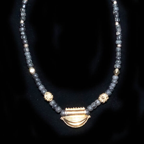 Antique Bead Necklace 17 Antique Bead Necklace 17